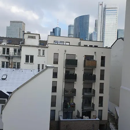 Mainstay Frankfurt Apartment *