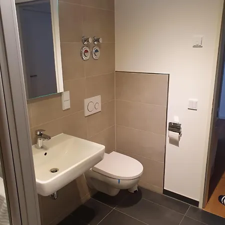 Mainstay Frankfurt Apartment *